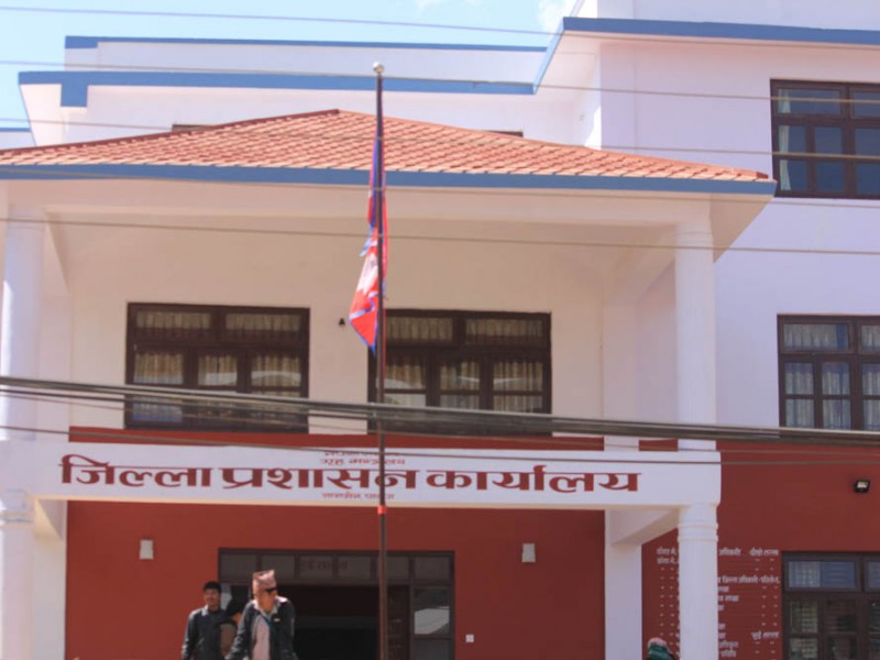 पाल्पा जिप्रकामा अत्यावश्यकबाहेकका अन्य सेवा बन्द